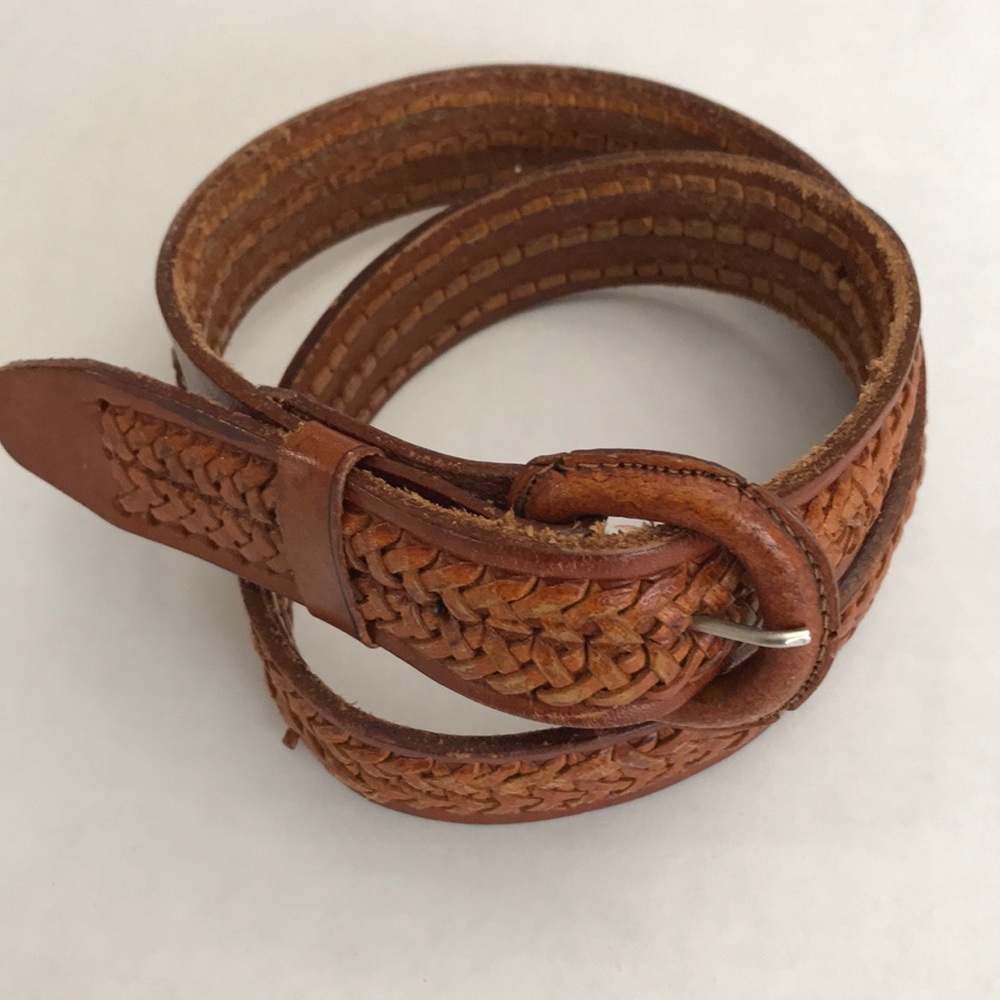 Men’s Sz 32 Genuine Leather Western Tooled Belt